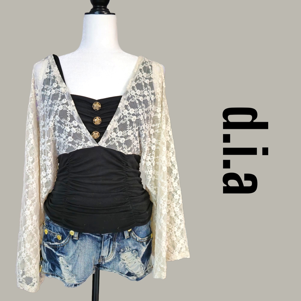 d.i.a Gyaru Lace Overlay Top - Black and Cream One-Size Japan